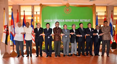Konferensi terbatas Menteri Luar Negeri ASEAN telah berlangsung di Kamboja